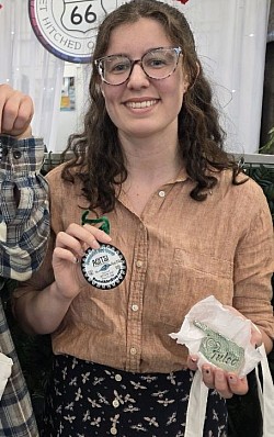 Art No 21  Pottery by Jezz