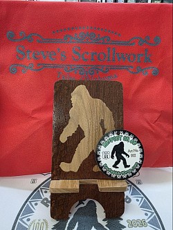 Art No 002 Steve's Scrollwork Bigfoot Phone Holder